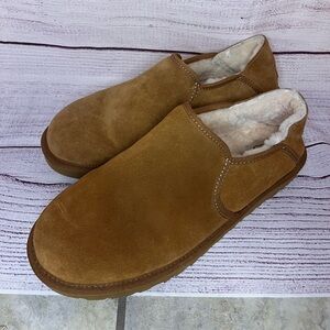 NEVER WORN Mens UGG Swede shoes